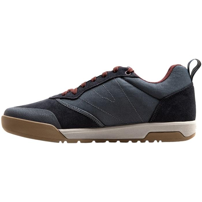 Evolv Rebel Men Approach Shoe